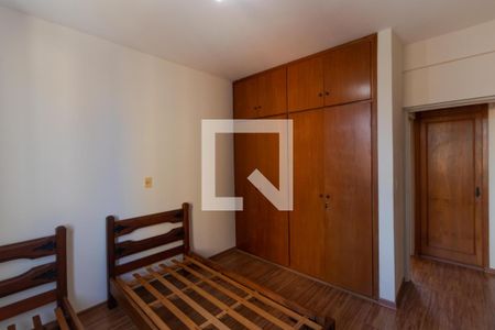 Apartamento à venda com 92m², 3 quartos e 1 vagaQuarto 02