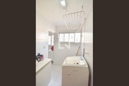 Apartamento para alugar com 90m², 2 quartos e 1 vaga Apartamento para alugar com 90m², 2 quartos e 1 vagaCozinha e Área de Serviço