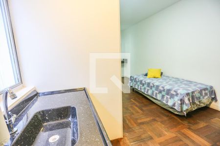 Cozinha de apartamento para alugar com 1 quarto, 18m² em Butantã, São Paulo