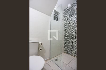 Banheiro de apartamento para alugar com 1 quarto, 18m² em Butantã, São Paulo