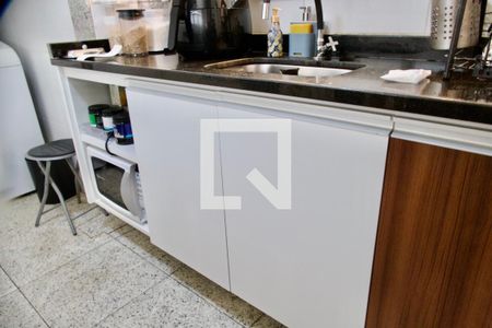 Apartamento à venda com 230m², 3 quartos e 2 vagasCozinha