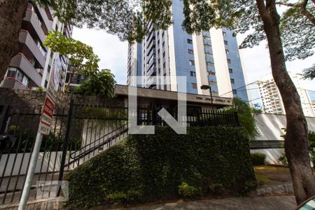 Apartamento para alugar com 80m², 2 quartos e 1 vagaFachada