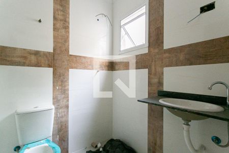 Casa de condomínio para alugar com 75m², 2 quartos e 2 vagasBanheiro da Suíte 1