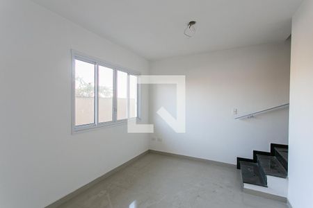 Sala de casa de condomínio para alugar com 2 quartos, 75m² em Penha de França, São Paulo