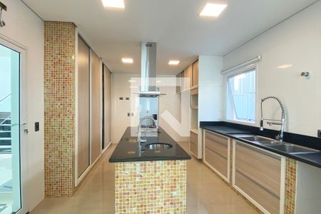 Casa de condomínio à venda com 536m², 4 quartos e 5 vagasCozinha