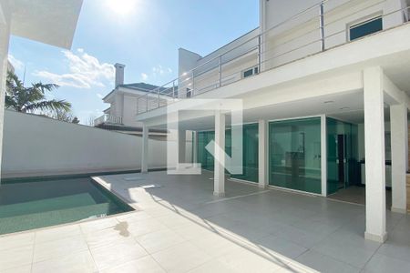 Casa de condomínio à venda com 536m², 4 quartos e 5 vagasPiscina