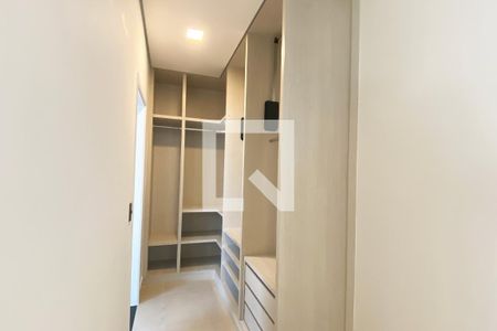 Casa de condomínio à venda com 536m², 4 quartos e 5 vagasCloset da suíte 2