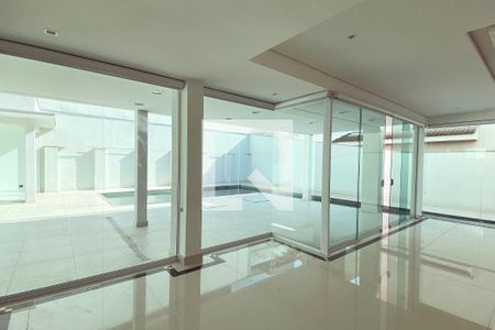 Vista da Sala de casa de condomínio à venda com 4 quartos, 536m² em Tamboré, Barueri