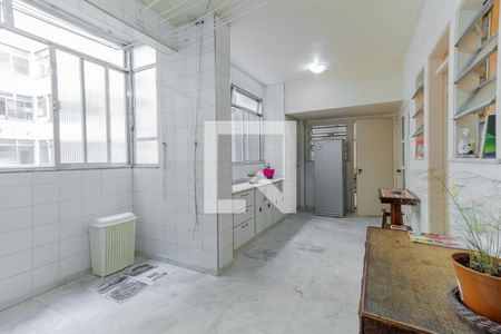 Apartamento para alugar com 400m², 4 quartos e 1 vagaÁrea de Serviço