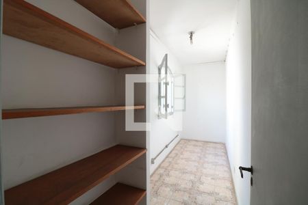 Casa à venda com 200m², 2 quartos e 1 vagaQuarto 2 - closet