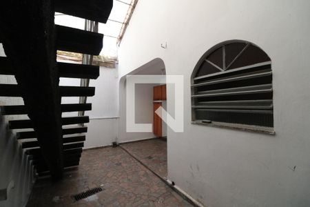 Casa à venda com 200m², 2 quartos e 1 vagaQuintal 