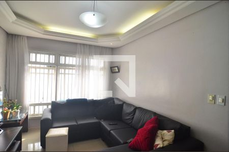 Sala de casa à venda com 4 quartos, 292m² em Estância Velha, Canoas
