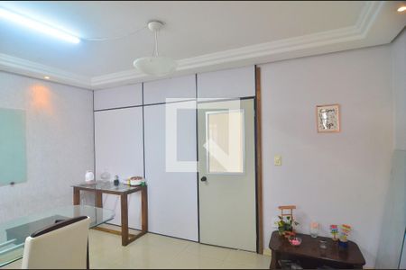 Sala de casa à venda com 4 quartos, 292m² em Estância Velha, Canoas