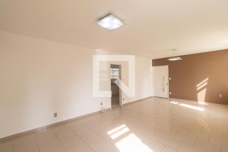 Sala de casa de condomínio à venda com 3 quartos, 140m² em Cerqueira César, São Paulo