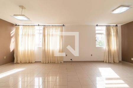 Sala de casa de condomínio à venda com 3 quartos, 140m² em Cerqueira César, São Paulo