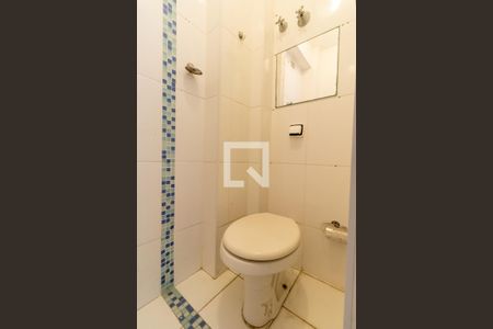 Casa de condomínio à venda com 140m², 3 quartos e 1 vagaBanheiro de Serviço