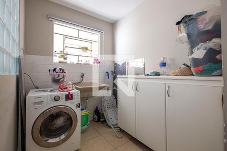 Casa à venda com 197m², 3 quartos e 2 vagasLavanderia