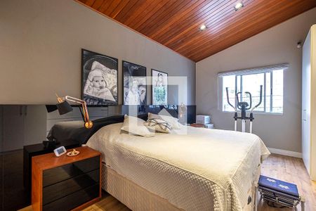 Suíte de casa à venda com 3 quartos, 197m² em Alto de Pinheiros, São Paulo