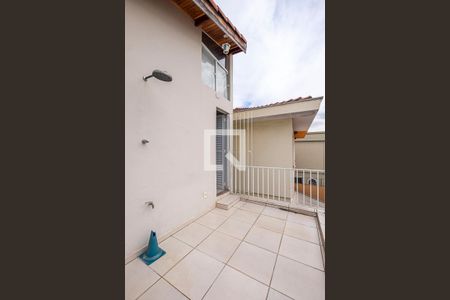 Casa à venda com 197m², 3 quartos e 2 vagasVaranda