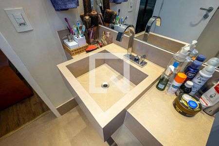 Casa à venda com 197m², 3 quartos e 2 vagasSuíte - Banheiro