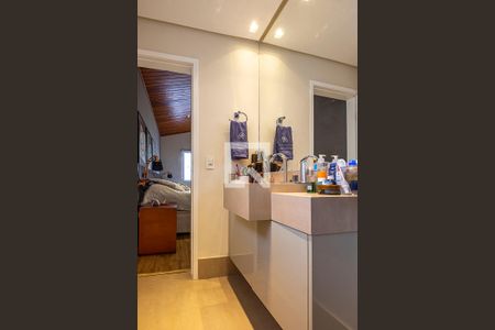 Suíte - Banheiro de casa à venda com 3 quartos, 197m² em Alto de Pinheiros, São Paulo