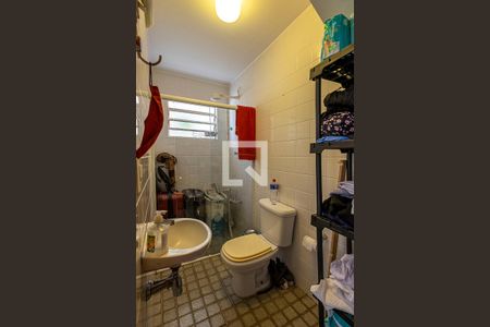 Casa à venda com 197m², 3 quartos e 2 vagasBanheiro de Serviço