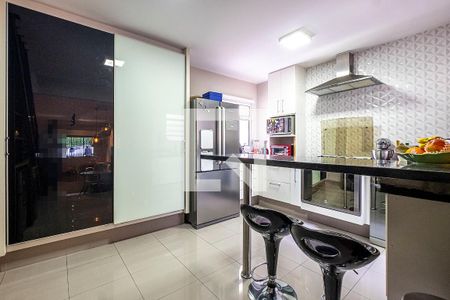 Casa à venda com 197m², 3 quartos e 2 vagasCozinha