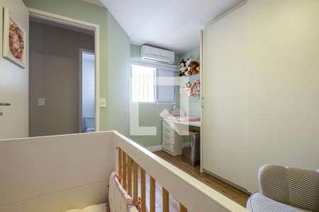Casa à venda com 197m², 3 quartos e 2 vagasQuarto 2