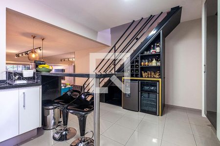 Casa à venda com 197m², 3 quartos e 2 vagasCozinha