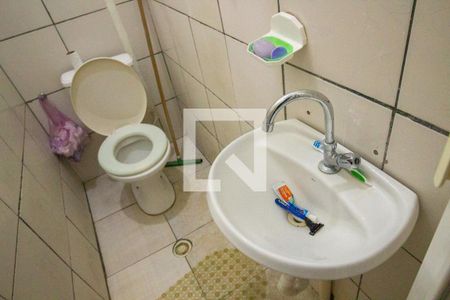 Casa à venda com 120m², 3 quartos e sem vagaCasa  3 - Banheiro 