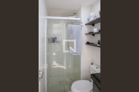 Banheiro de apartamento para alugar com 1 quarto, 37m² em Água Branca, São Paulo