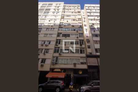 Apartamento à venda com 55m², 1 quarto e sem vagaFachada