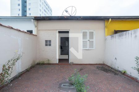 Casa à venda com 200m², 2 quartos e 1 vagaQuintal