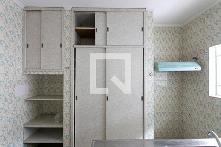 Casa à venda com 150m², 2 quartos e 2 vagas Casa à venda com 150m², 2 quartos e 2 vagasCozinha