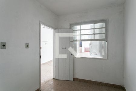 Casa à venda com 150m², 2 quartos e 2 vagas Casa à venda com 150m², 2 quartos e 2 vagasQuarto de Serviço