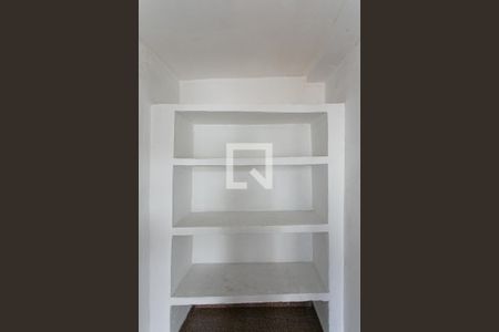 Casa à venda com 150m², 2 quartos e 2 vagas Casa à venda com 150m², 2 quartos e 2 vagasDespensa