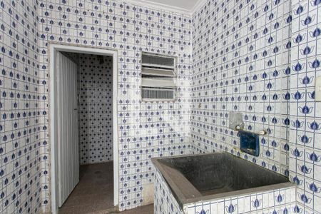 Casa à venda com 150m², 2 quartos e 2 vagas Casa à venda com 150m², 2 quartos e 2 vagasÁrea de Serviço