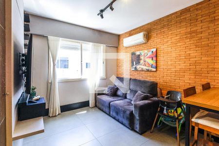 Sala de apartamento à venda com 2 quartos, 63m² em Boa Vista, Porto Alegre