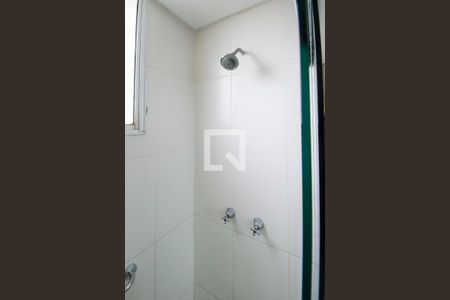 Banheiro da Suíte de apartamento à venda com 3 quartos, 75m² em Teresópolis, Porto Alegre