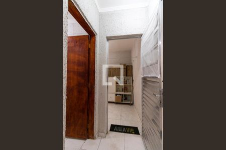 Casa à venda com 180m², 3 quartos e 2 vagasCorredor / Banheiro 4