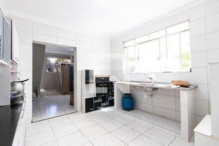 Casa à venda com 180m², 3 quartos e 2 vagasCozinha