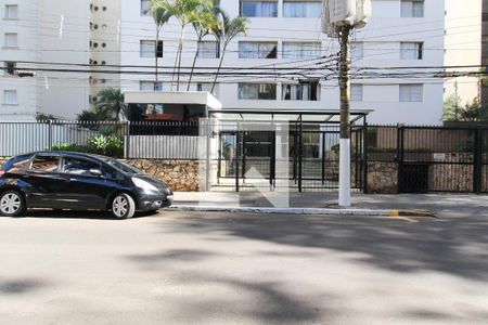 Apartamento para alugar com 117m², 3 quartos e 1 vagaFachada