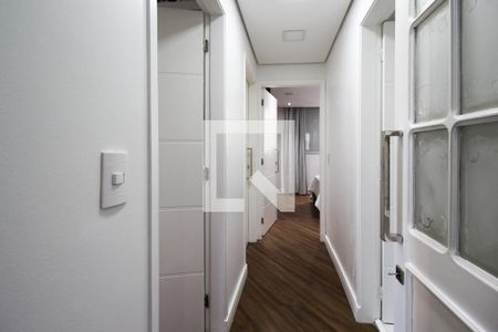 Corredor  de apartamento para alugar com 3 quartos, 117m² em Vila Uberabinha, São Paulo