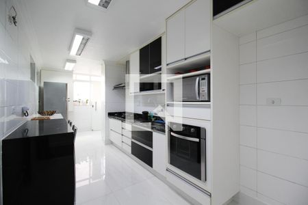 Apartamento para alugar com 117m², 3 quartos e 1 vagaCozinha 