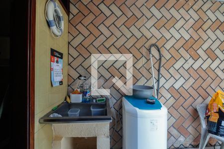 Casa à venda com 345m², 3 quartos e 2 vagasÁrea de serviço 