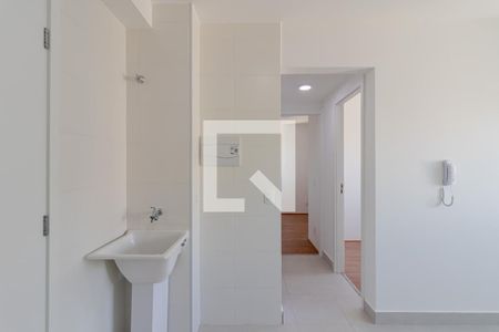 Apartamento à venda com 32m², 2 quartos e sem vaga Apartamento à venda com 32m², 2 quartos e sem vagaCozinha e Área de Serviço