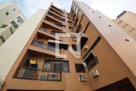 Apartamento à venda com 120m², 2 quartos e 1 vagaFachada interna