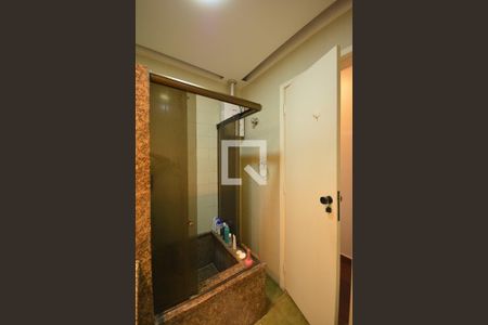 Apartamento à venda com 120m², 2 quartos e 1 vagaBanheiro da suite