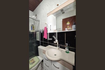 Casa à venda com 90m², 3 quartos e 1 vaga Casa à venda com 90m², 3 quartos e 1 vagaBanheiro