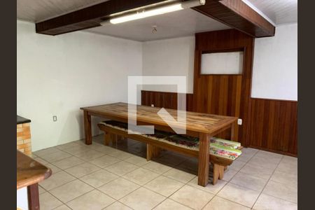 Casa à venda com 3 quartos, 362m² em São Sebastião, Porto Alegre